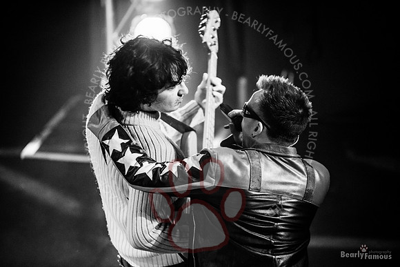U2