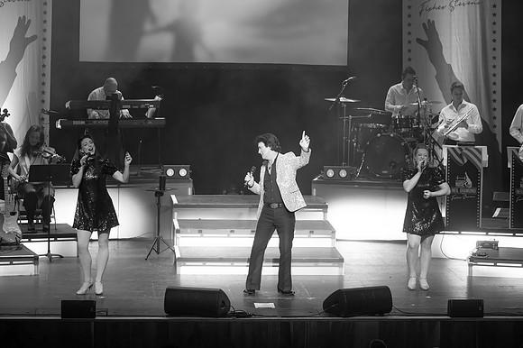 Billy_Glive_11_24 415