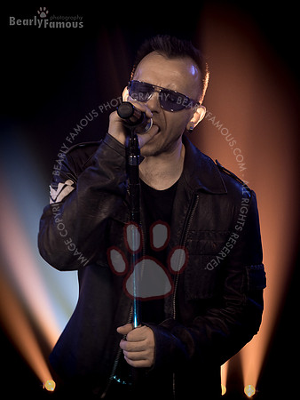 U2