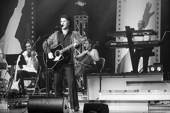 Billy_Glive_11_24 335