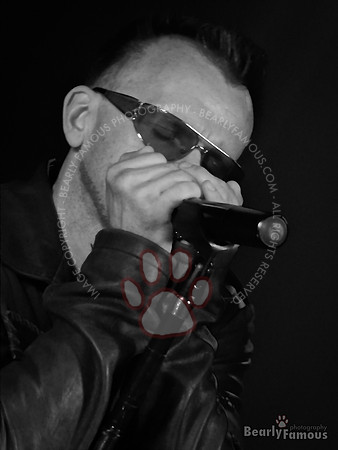 U2
